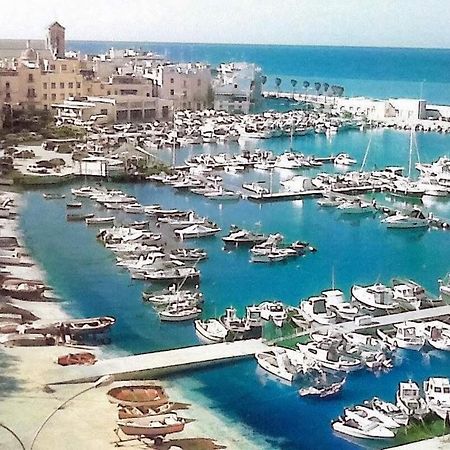 Vacanze Al San Domenico Mola di Bari Bagian luar foto
