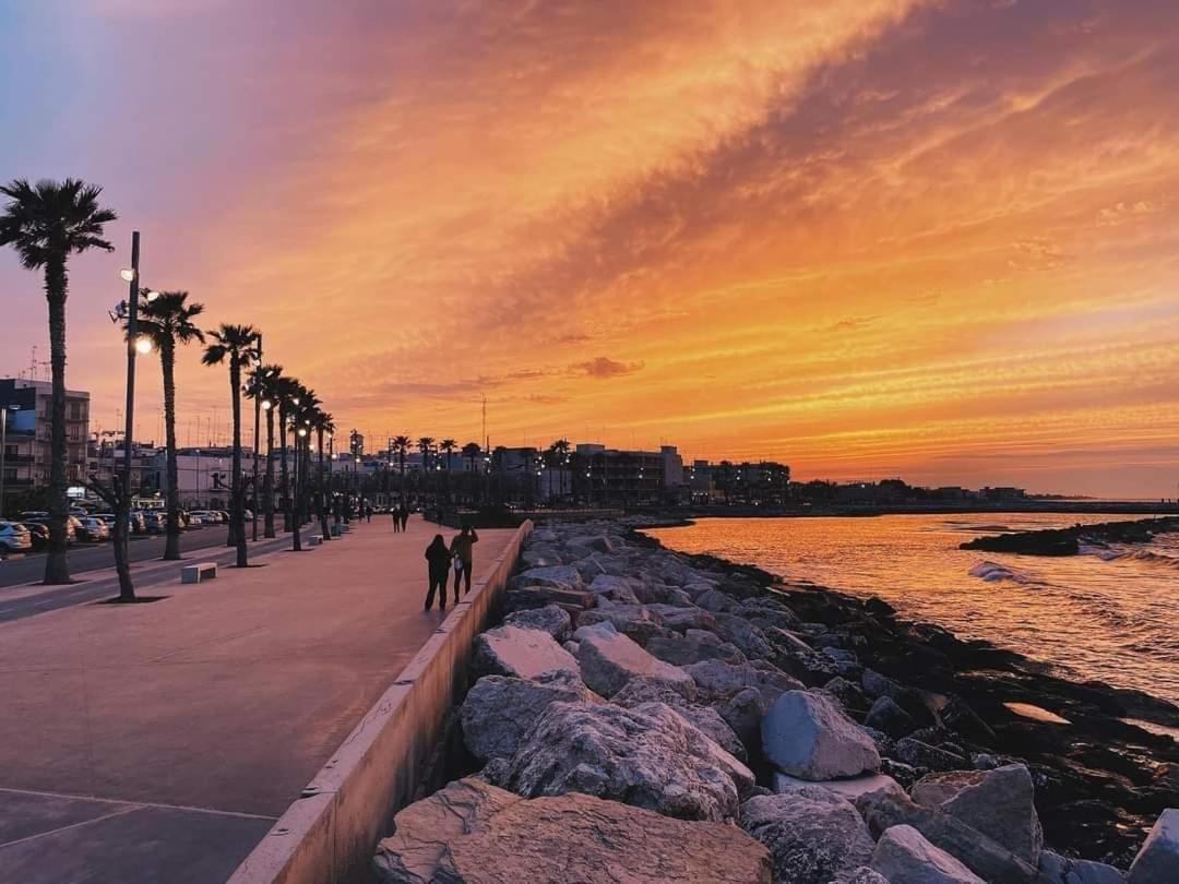 Vacanze Al San Domenico Mola di Bari Bagian luar foto