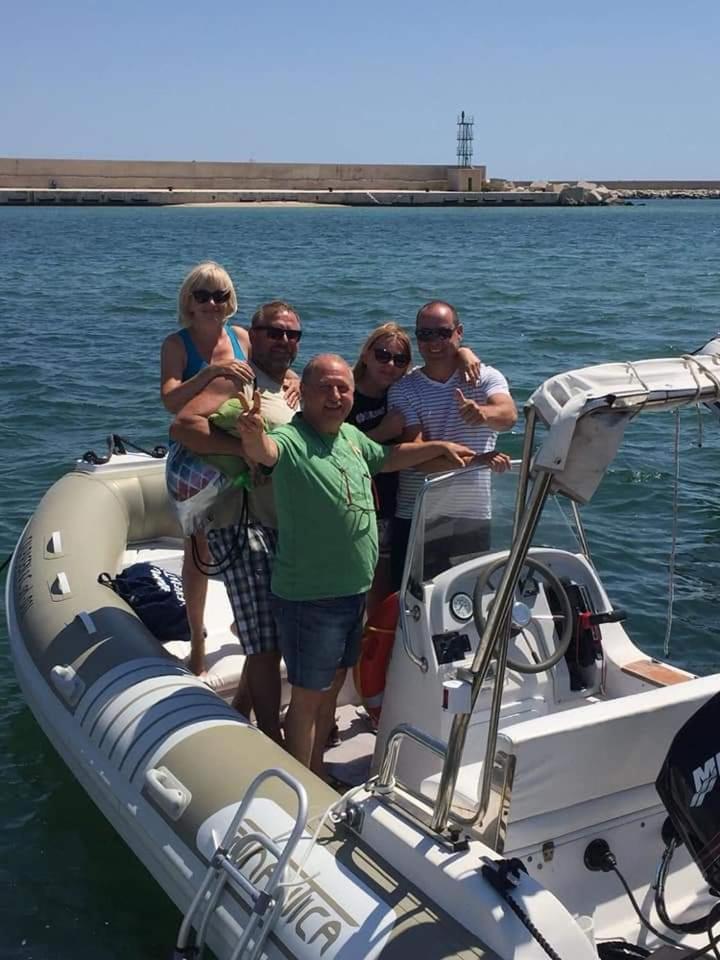 Vacanze Al San Domenico Mola di Bari Bagian luar foto