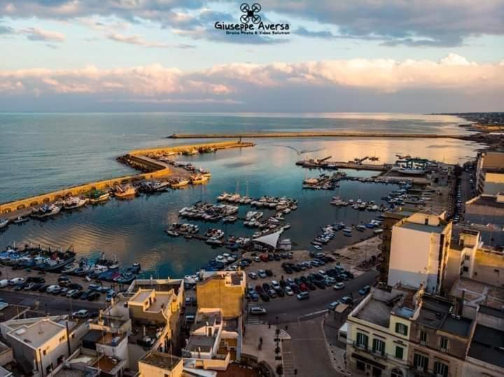Vacanze Al San Domenico Mola di Bari Bagian luar foto
